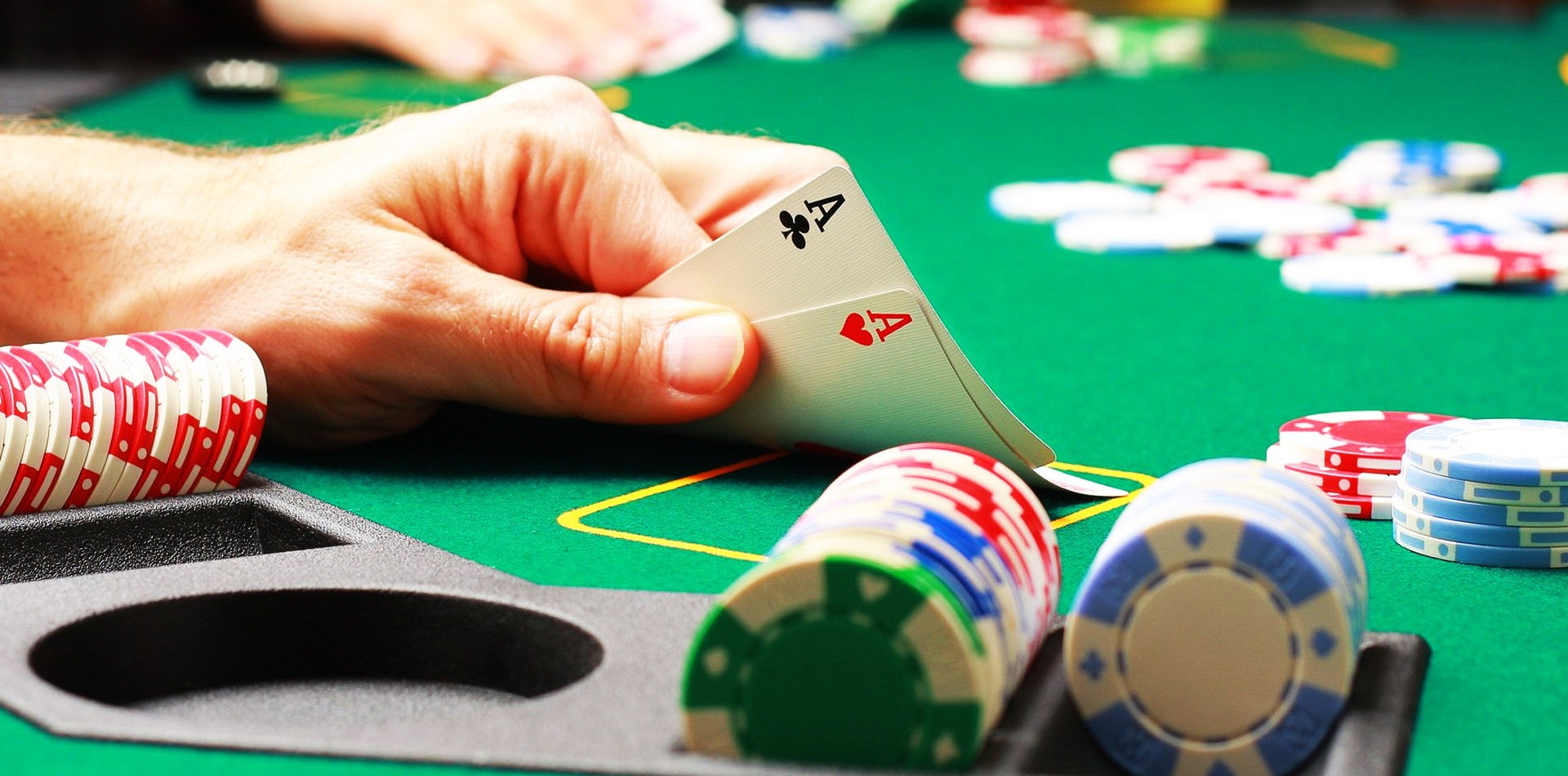 Mẹo cược Poker Hi88 ăn tiền chia sẻ bởi chuyên gia 